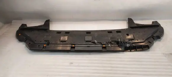 Opel Combo E Front bumper skid plate/under tray 9825323580