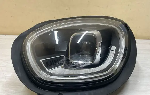 Mini Cooper Countryman F60 Headlight/headlamp 9881589 030109923505