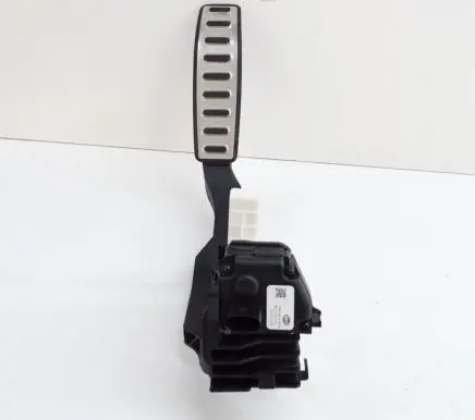 Porsche Cayenne (9Y0 9Y3) Accelerator throttle pedal 7P5723507C