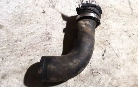 Toyota Avensis T220 Intercooler hose/pipe