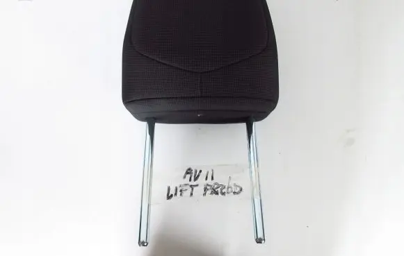 Toyota Auris E180 Front seat headrest 