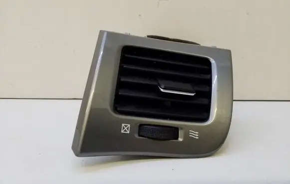 Toyota Avensis Verso Dashboard side air vent grill/cover trim 5566044070 5566044040 5566044060