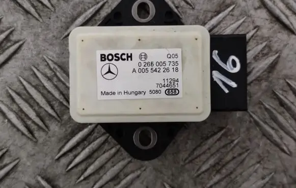 Mercedes-Benz CLS C218 X218 ESP acceleration yaw rate sensor A0055422618 0265005735