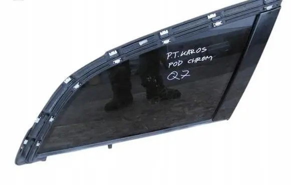 Audi Q7 4L Rear side window