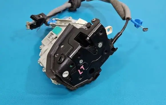 Audi A3 S3 8V Rear door lock 8K0839015D IMPRK1587283