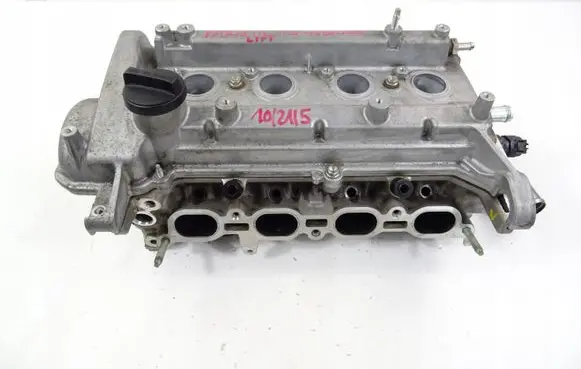 Toyota Yaris Engine head 641310428