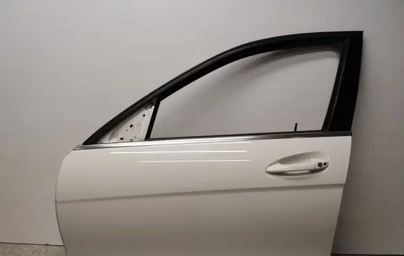 Mercedes-Benz C W204 Front door A2047205900