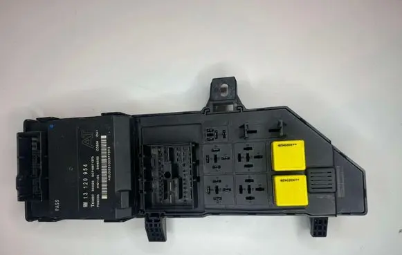 Opel Signum Fuse module 24443147