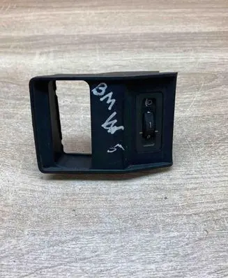 BMW 5 E34 Headlight level height control switch 8351268