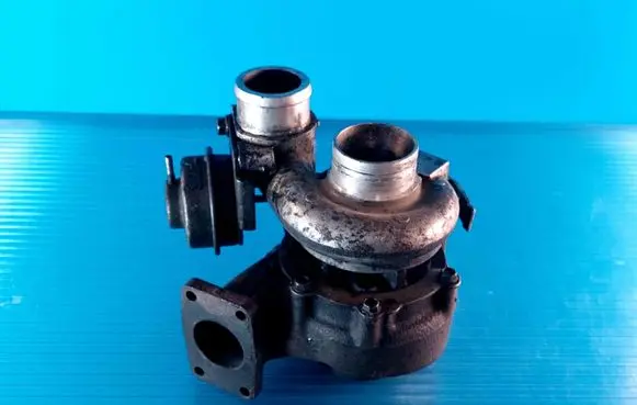 Volkswagen Crafter Turbo 4937707423