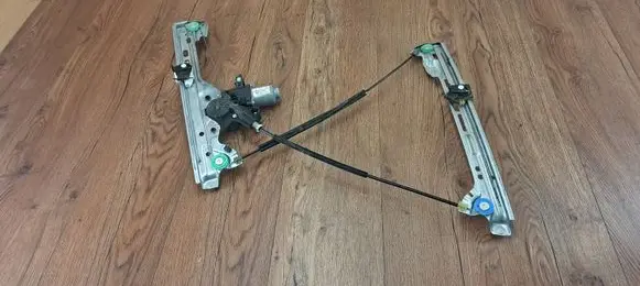 Renault Megane IV Front door window regulator with motor 807206746R 807208314R