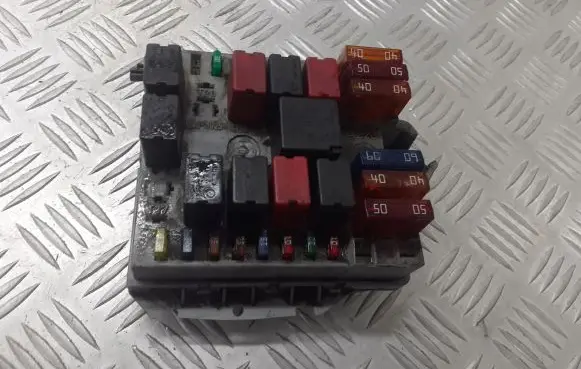 Alfa Romeo GT Fuse box cover 51742420