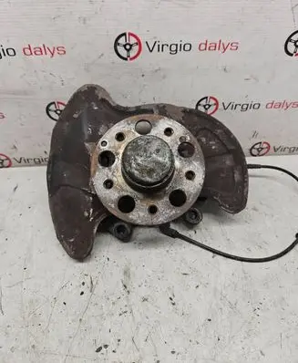 Mercedes-Benz C W204 Front wheel hub spindle knuckle
