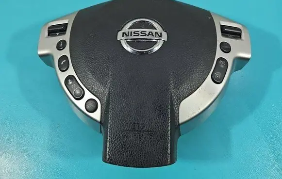Steering wheel airbag