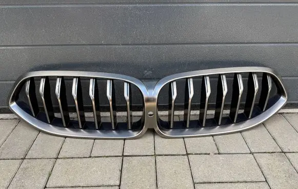 BMW 8 G14 Front grill 7449425