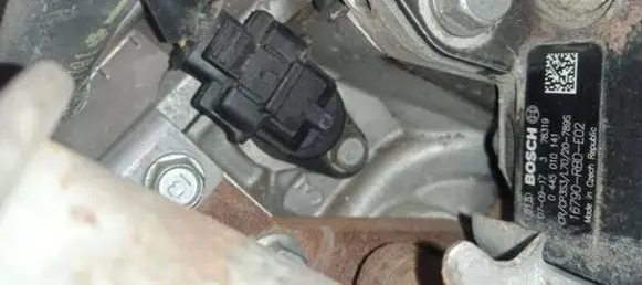 Honda CR-V Camshaft position sensor 0281002906
