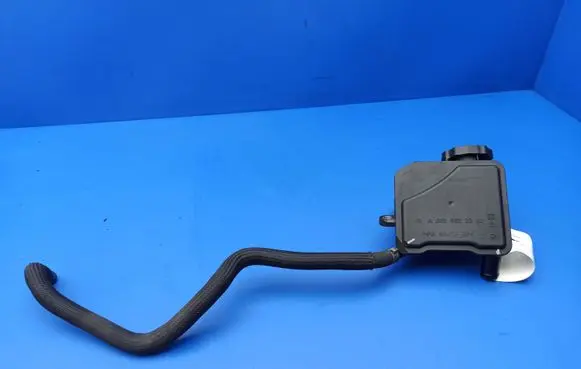 Mercedes-Benz S W221 Power steering fluid tank/reservoir A0004602283
