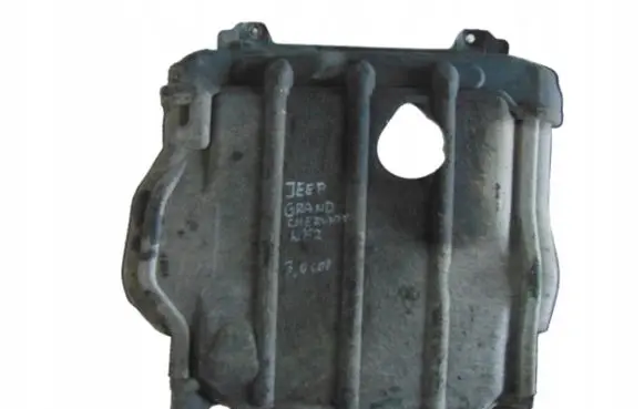 Jeep Grand Cherokee Engine splash shield/under tray 68037062