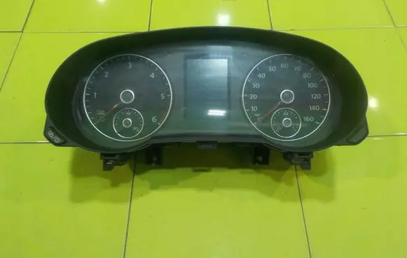 Volkswagen Sharan Speedometer (instrument cluster) 7N0920970G 14AB35