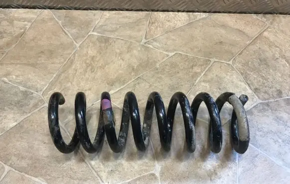 Mercedes-Benz E A207 Rear coil spring