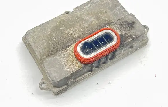 Mercedes-Benz E W211 Headlight ballast module Xenon 5DV00829000