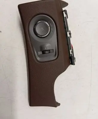 Headlight level height control switch