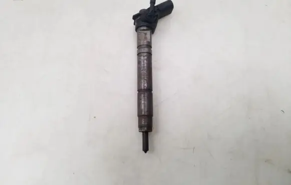 Mercedes-Benz E W211 Fuel injector A6290700287