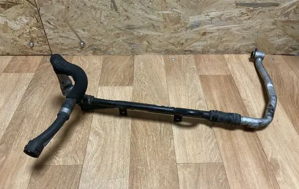Volkswagen Touareg II Engine coolant pipe/hose 7P6121109F