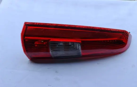 Volvo V70 Rear/tail lights 9154493