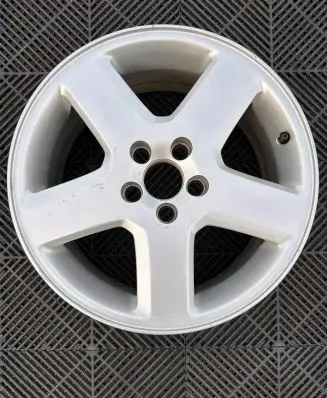Volvo V50 R17 alloy rim 30647089