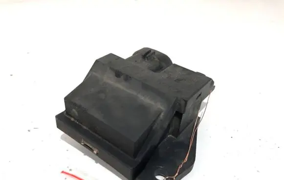 Peugeot 207 Fan control module 9662872480