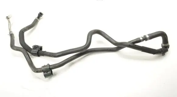 Volvo XC90 Engine coolant pipe/hose 