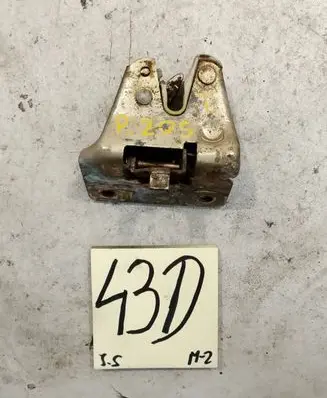 Peugeot 205 Tailgate lock latch 871937