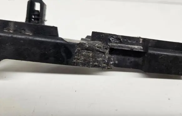 Audi A8 S8 D4 4H Front bumper mounting bracket 4H0807283