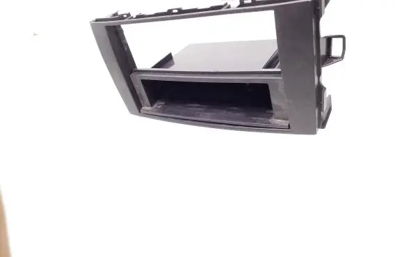 Toyota Auris 150 Radio/GPS head unit trim 2813001311 281300062