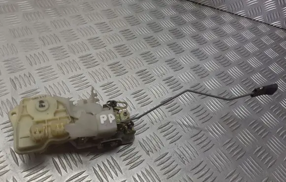 Honda Civic Front door lock