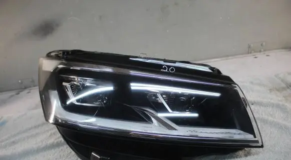Volkswagen Multivan T6 Headlight/headlamp 7L1941036A 90199401