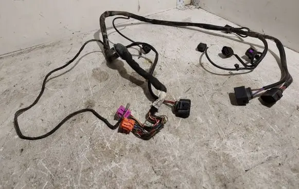 Engine installation wiring loom