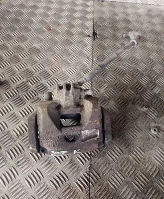 Peugeot 3008 I Front brake caliper