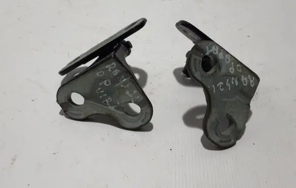 Land Rover Range Rover L405 Front door upper hinge LR073599