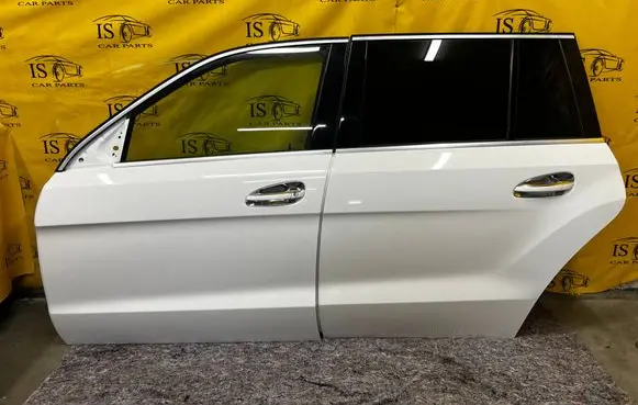 Mercedes-Benz GL X166 Front door