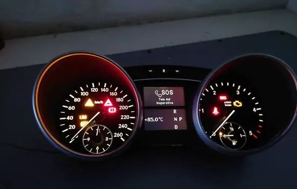 Mercedes-Benz ML W164 Speedometer (instrument cluster) A1645408947 1645408947