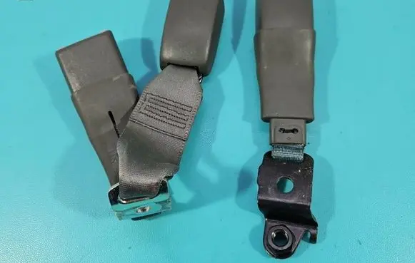 Toyota Prius (XW20) Rear seatbelt IMPRK1606428