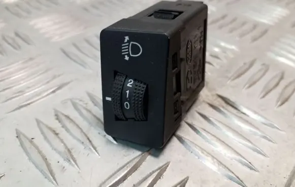 Hyundai ix35 Headlight level height control switch 937602S9009P