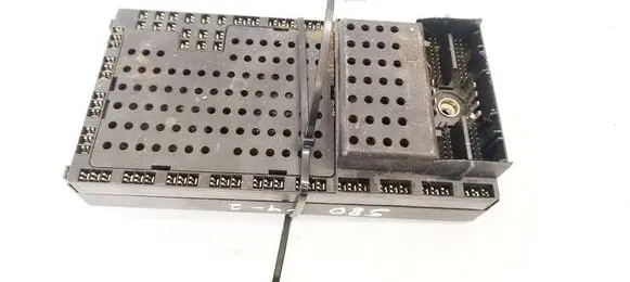 Volvo S60 Fuse box set 8688153