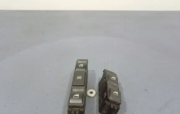 BMW X3 E83 Electric window control switch 83815188381514
