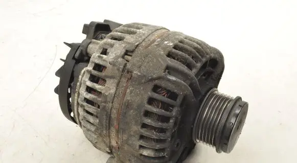 Volvo XC90 Generator/alternator 30667894