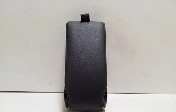 Suzuki Grand Vitara II Rear seat armrest 