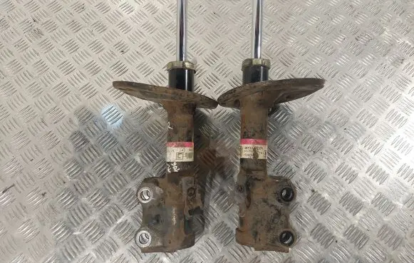 Toyota Avensis T270 Front shock absorber/damper 4852009N40 4851009V40