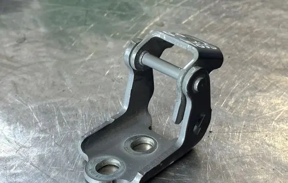 Renault Scenic IV - Grand scenic IV Front door lower hinge ES716990R